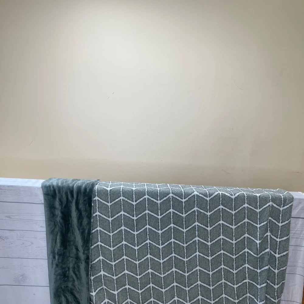 Berkshire Green and White Throw Blanket